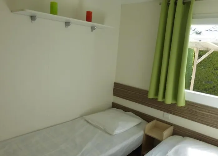 キャンプ場 Mobil Confortable Avec Terrasse A - Api-1-52-516 *