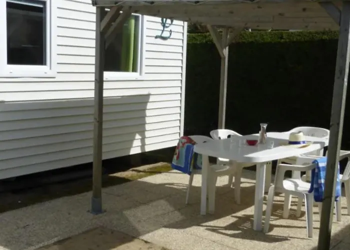 キャンプ場 Mobil Confortable Avec Terrasse A - Api-1-52-516 ノートル・ダム・ド・モン