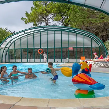 Mobil Confortable Avec Terrasse à - Api-1-52-516